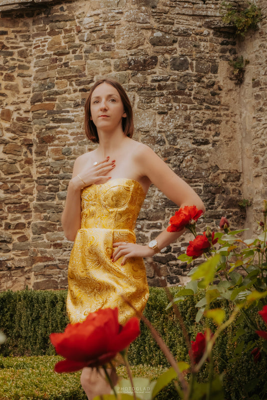 Robe éclat de blanc et d'or