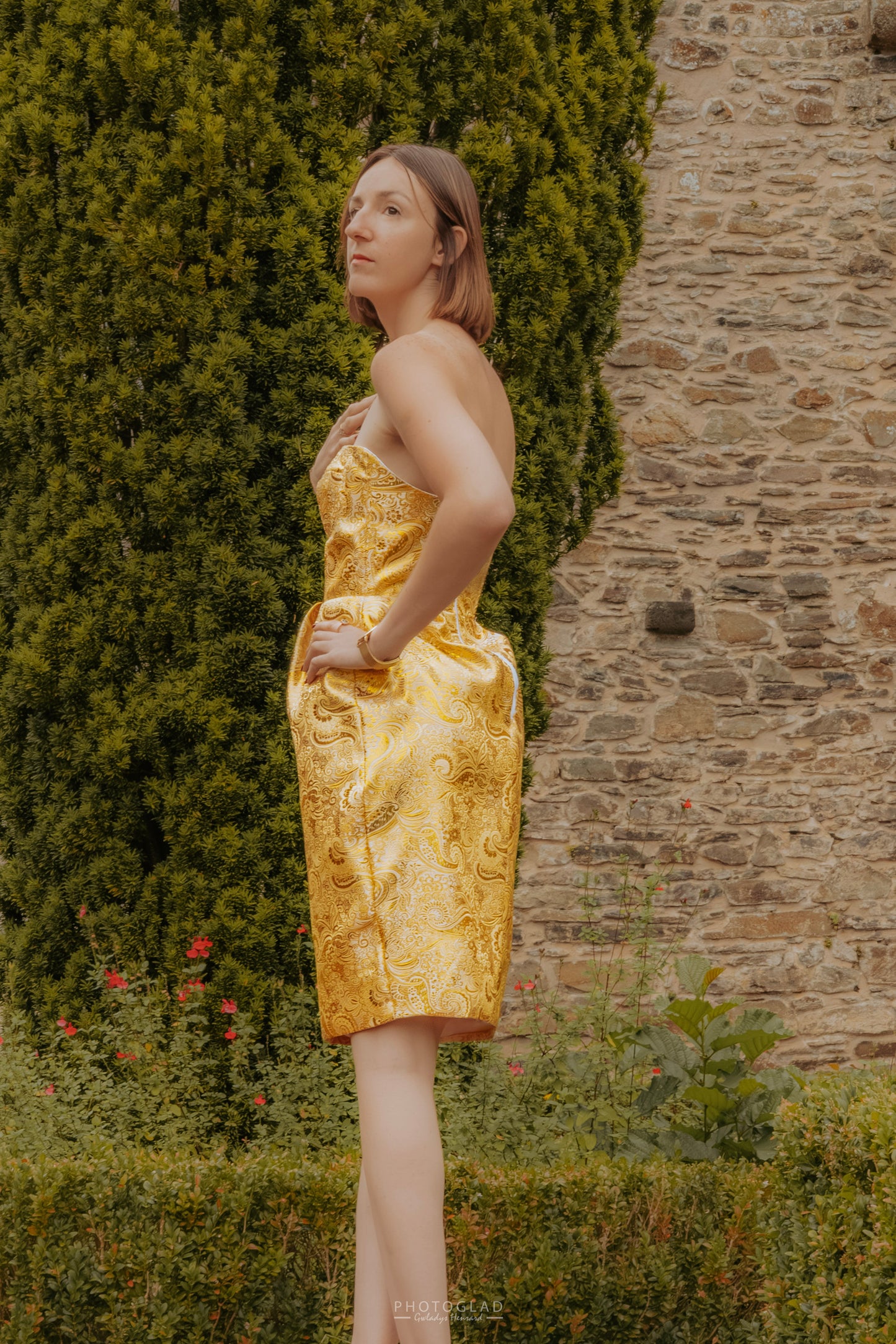 Robe éclat de blanc et d'or