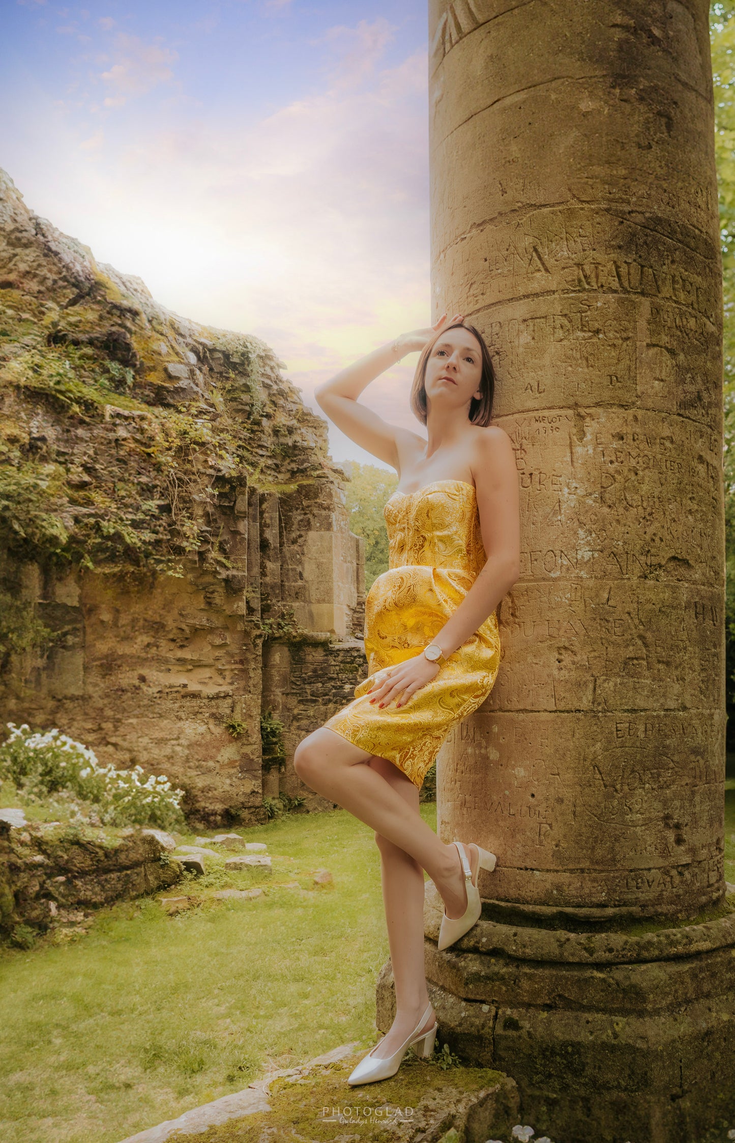 Robe éclat de blanc et d'or